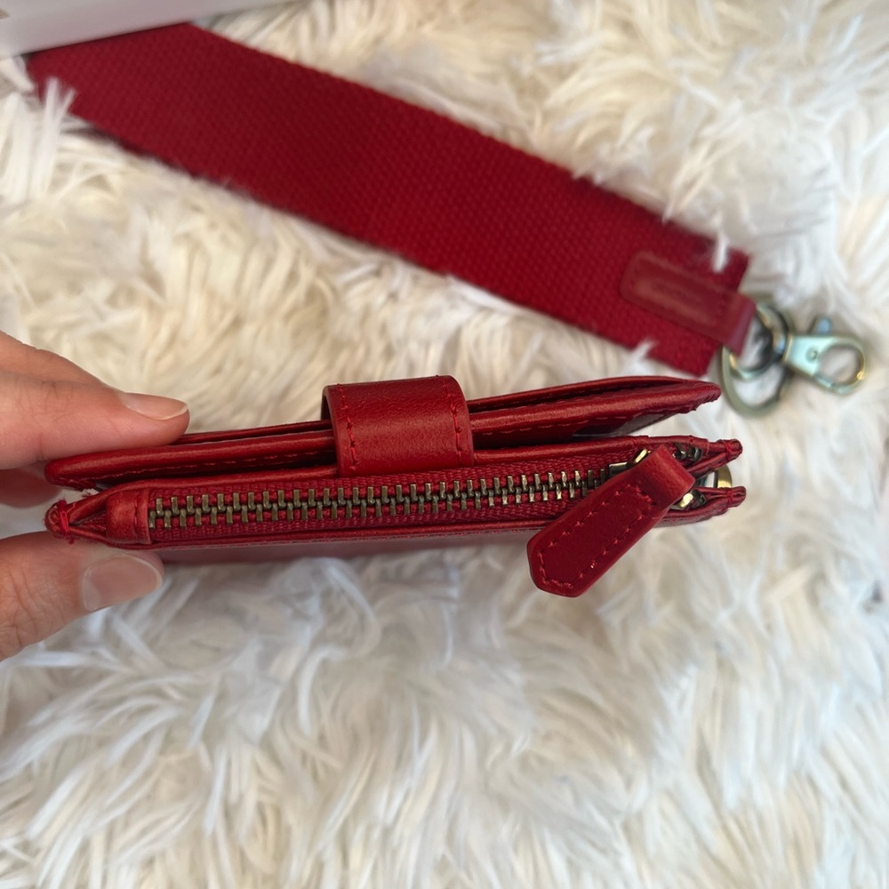 Andar Lo Leather Compact Wallet in Red - Picture 3 of 13